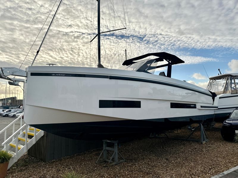 Picture of a De Antonio Yachts D32