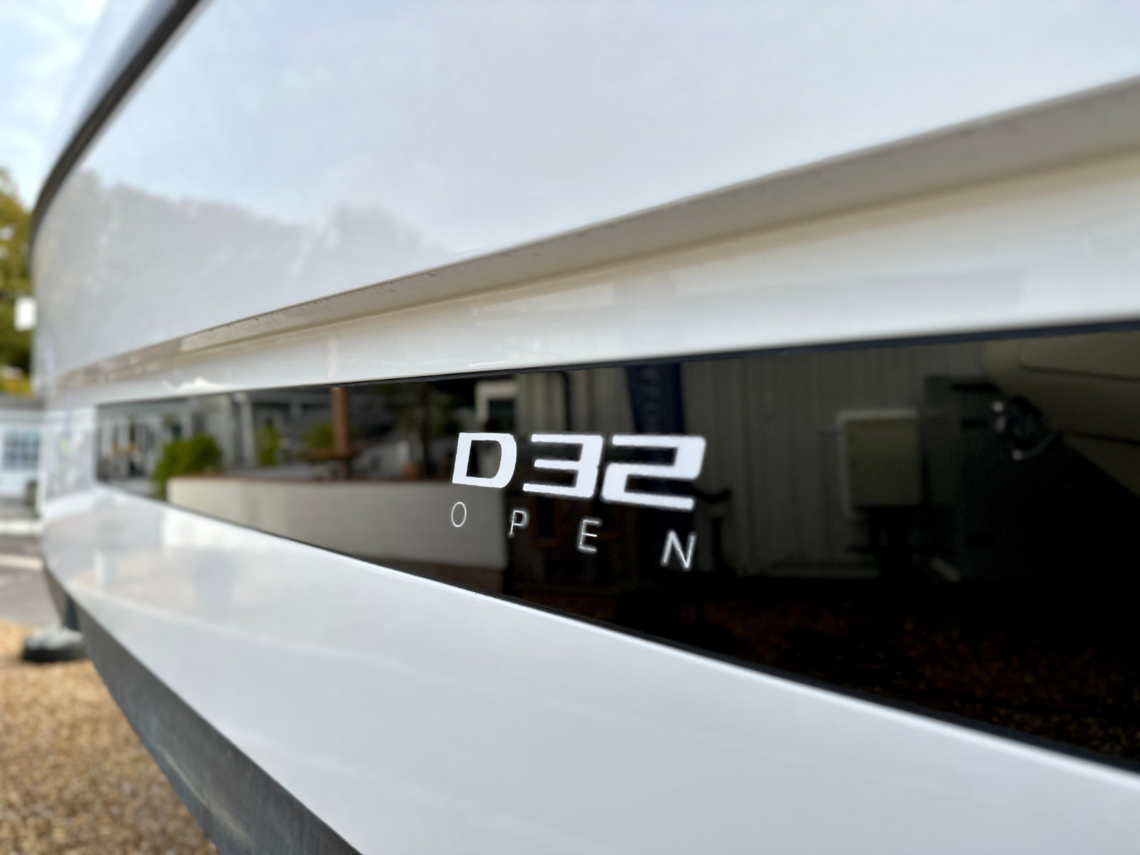 Picture of a De Antonio Yachts D32