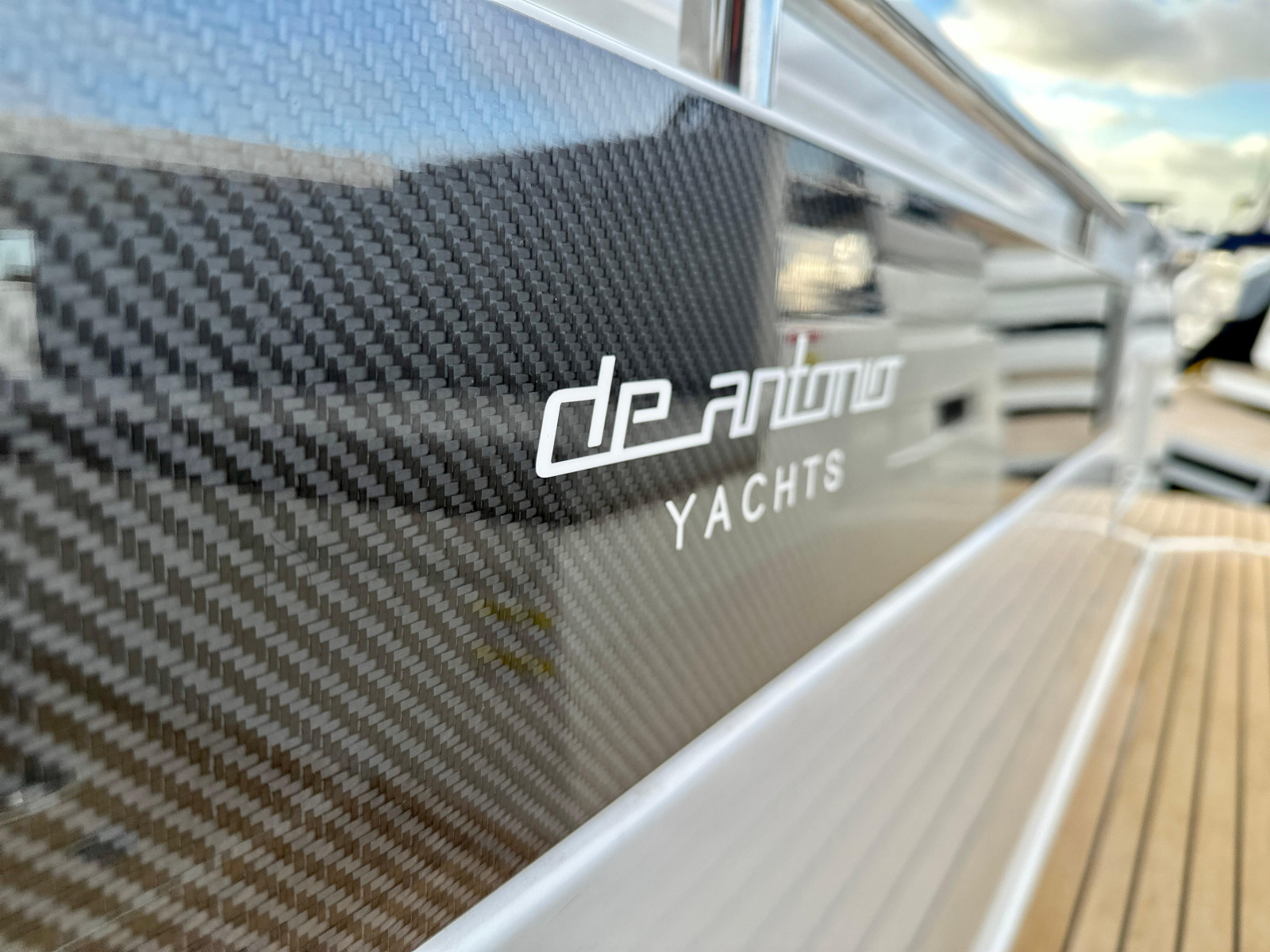 Picture of a De Antonio Yachts D32