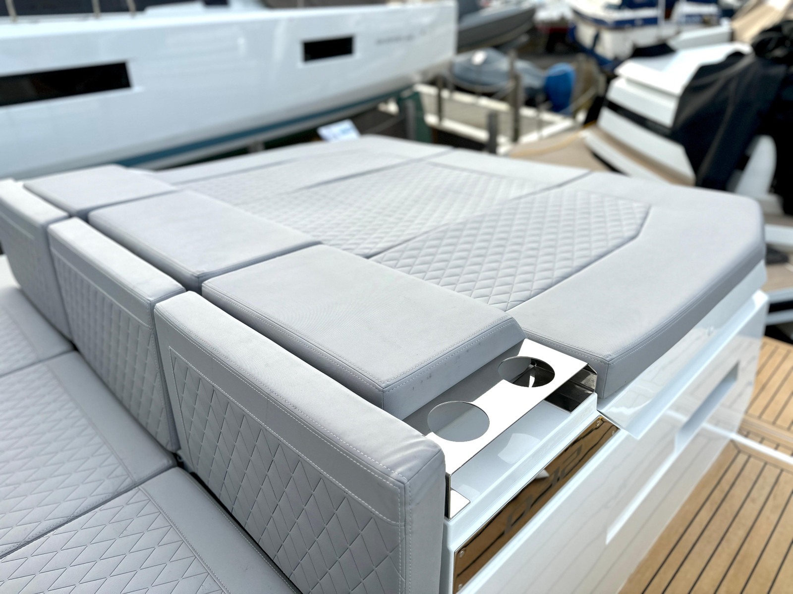 Picture of a De Antonio Yachts D32