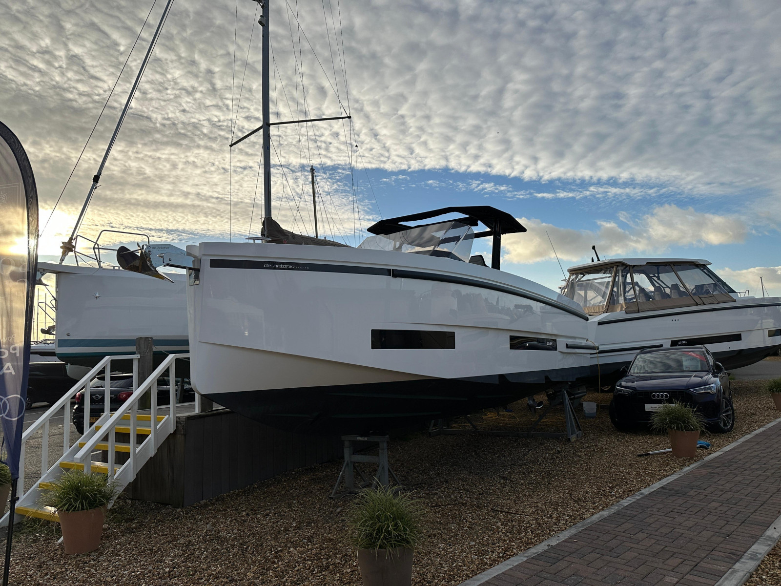 Picture of a De Antonio Yachts D32
