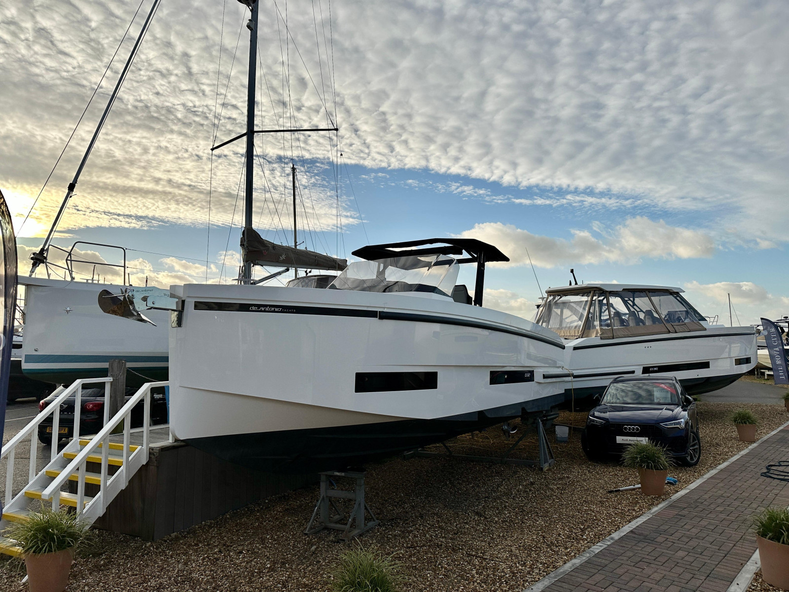 Picture of a De Antonio Yachts D32